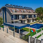 Dede Hotel de apartamente 3*